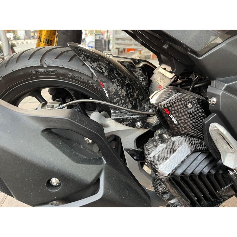 Hugger Vario 160 carbon forged