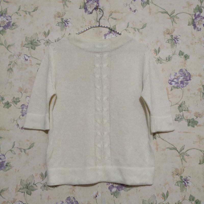 PRELOVED Rajut Wanita