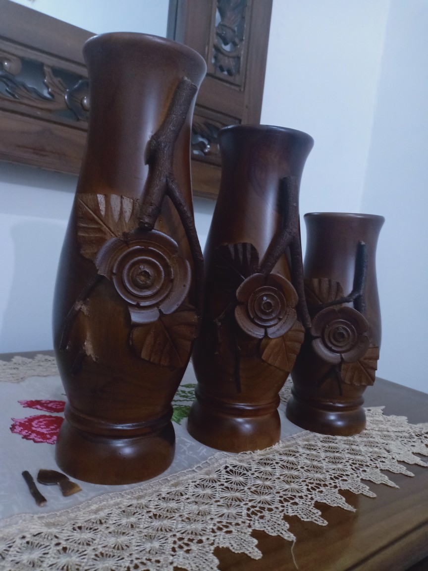 Vas Bunga Kayu Jati Set 3 Pcs.