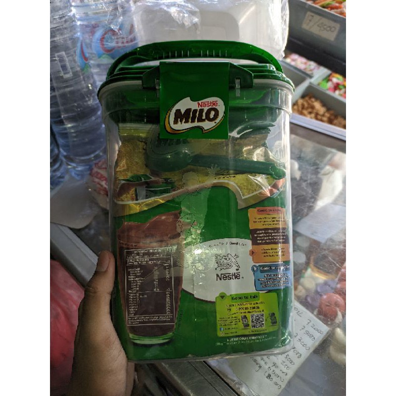 

milo 1kg free toples cantik