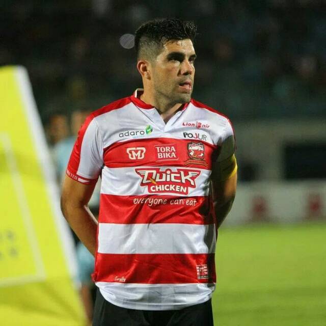 JERSEY BAJU KAOS MADURA UNITED HOME 2018/2019 GRADE ORI FUTSAL MURAH