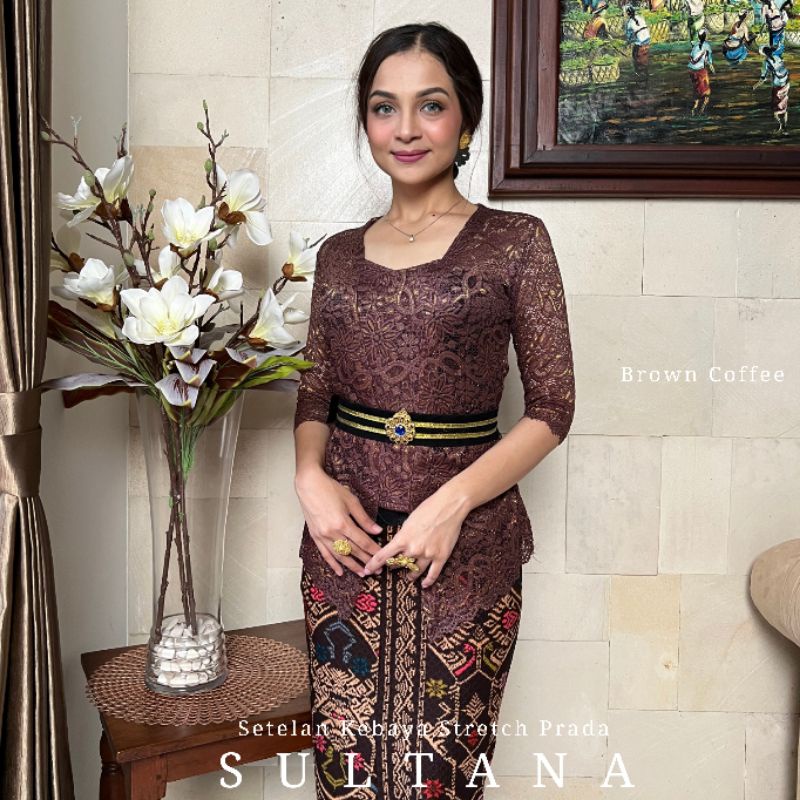 Setelan Kebaya Kutubaru Stretch Benang Mas Sultana