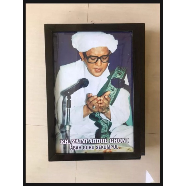 cetak poster plus pigura abah guru sekumpul ukuran 35x52cm