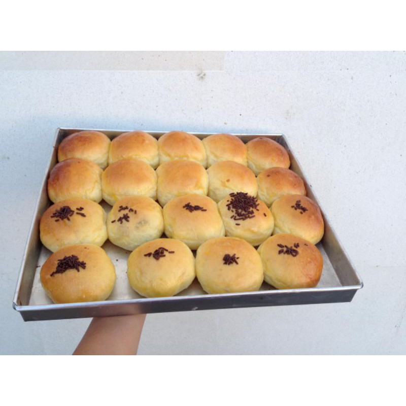 

Roti isi/ roti smers/ roti bulat / paketan roti /paketan syukuran / paketan syukuran / psketan acara