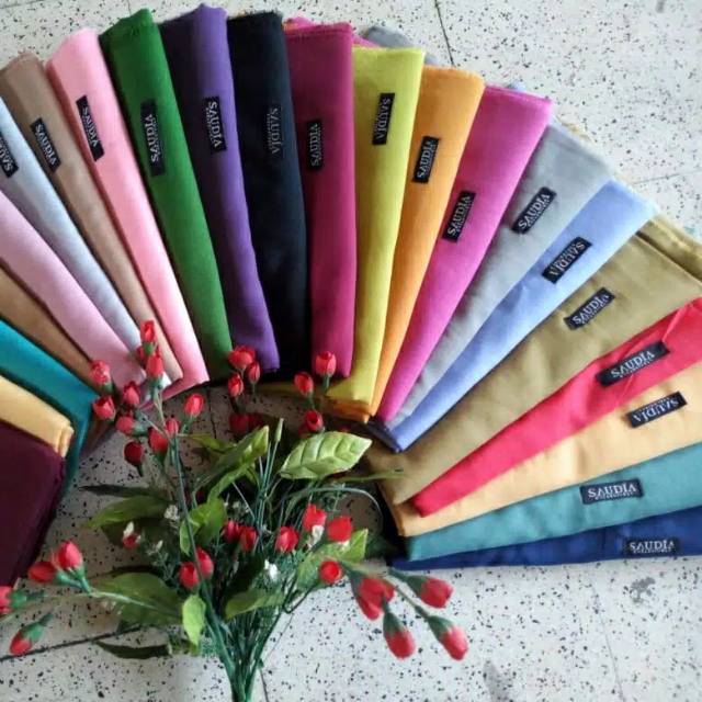 Jilbab Segi Empat Saudia Rawis Polos