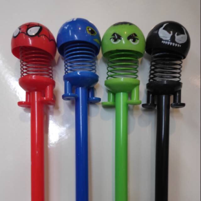 

Pena Superhero Per Karakter Unik Lucu Pulpen Emoji Karakter Smile Spring Doll Pen isi 12 pcs