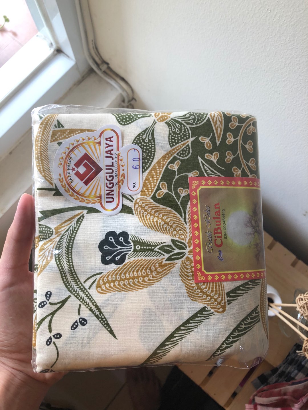 Cibulan Primisima Putihan Dan Embos Batik Modern