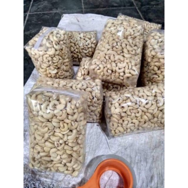 

PROMO KACANG METE MENTAH FRESH 1Kg (ASLI SUMBA)