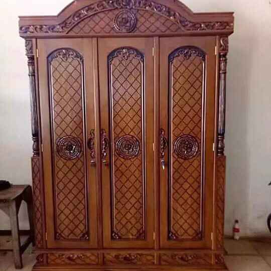 LEMARI PAKAIAN RAJA JATI SOLID UKIR MEWAH BERKUALITAS ( Jepara )