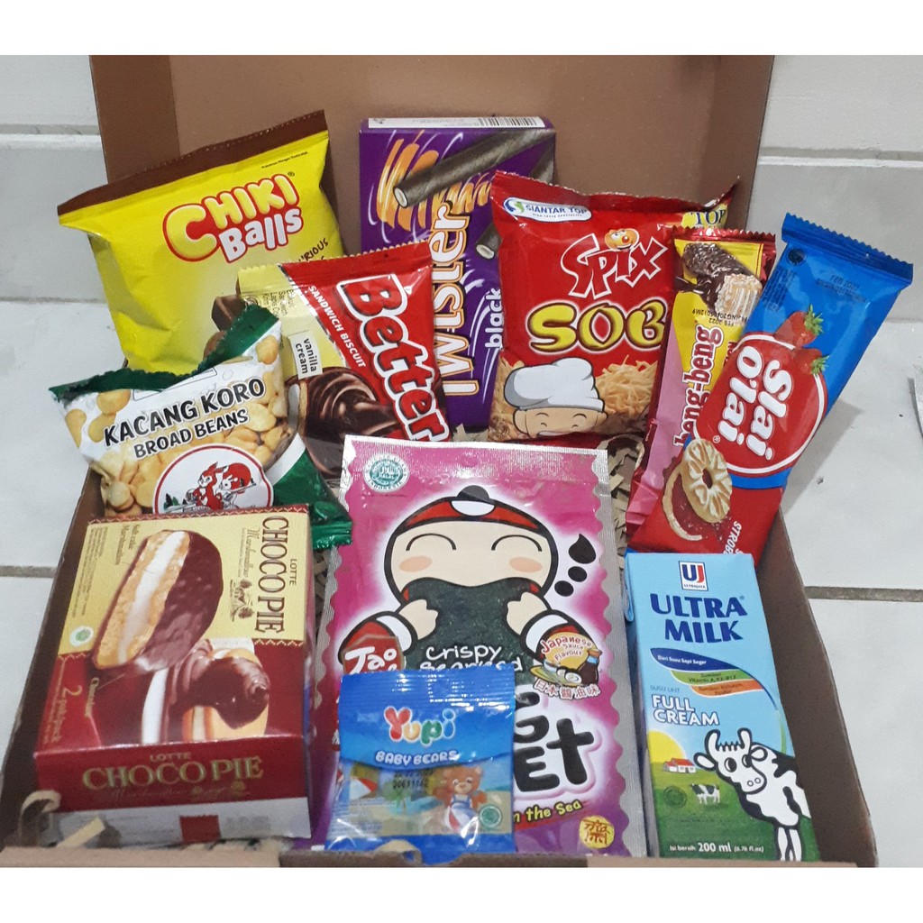 

snackbox/Snack box birthday,graduation,valentine murah meriah gift ULTH valentine graduation