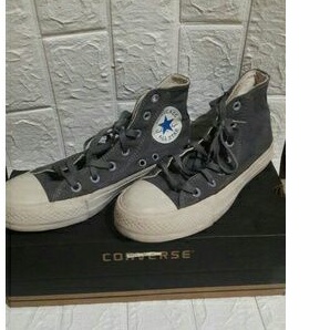 Sepatu Converse preloved size 37