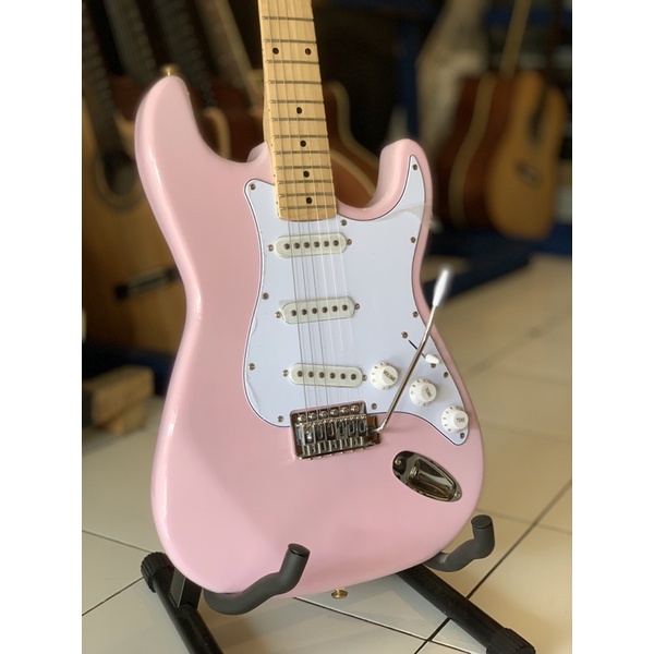 GITAR ELEKTRI LISTRIK JOGJA original Difergio /no Gitar Elektrik Stratocaster