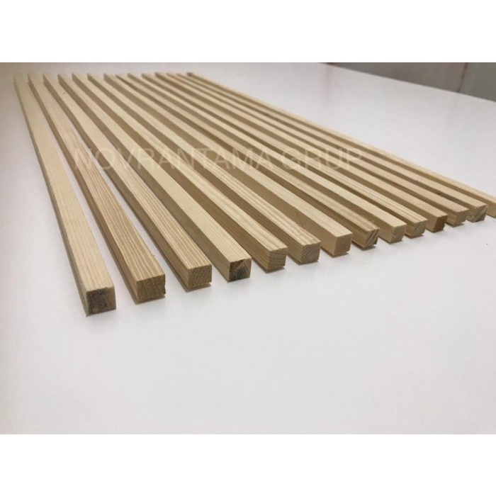 Lis kayu Jati Belanda 2x2cm panjang 200cm