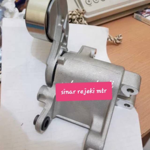 Tensioner assy innova diesel hilux vigo original