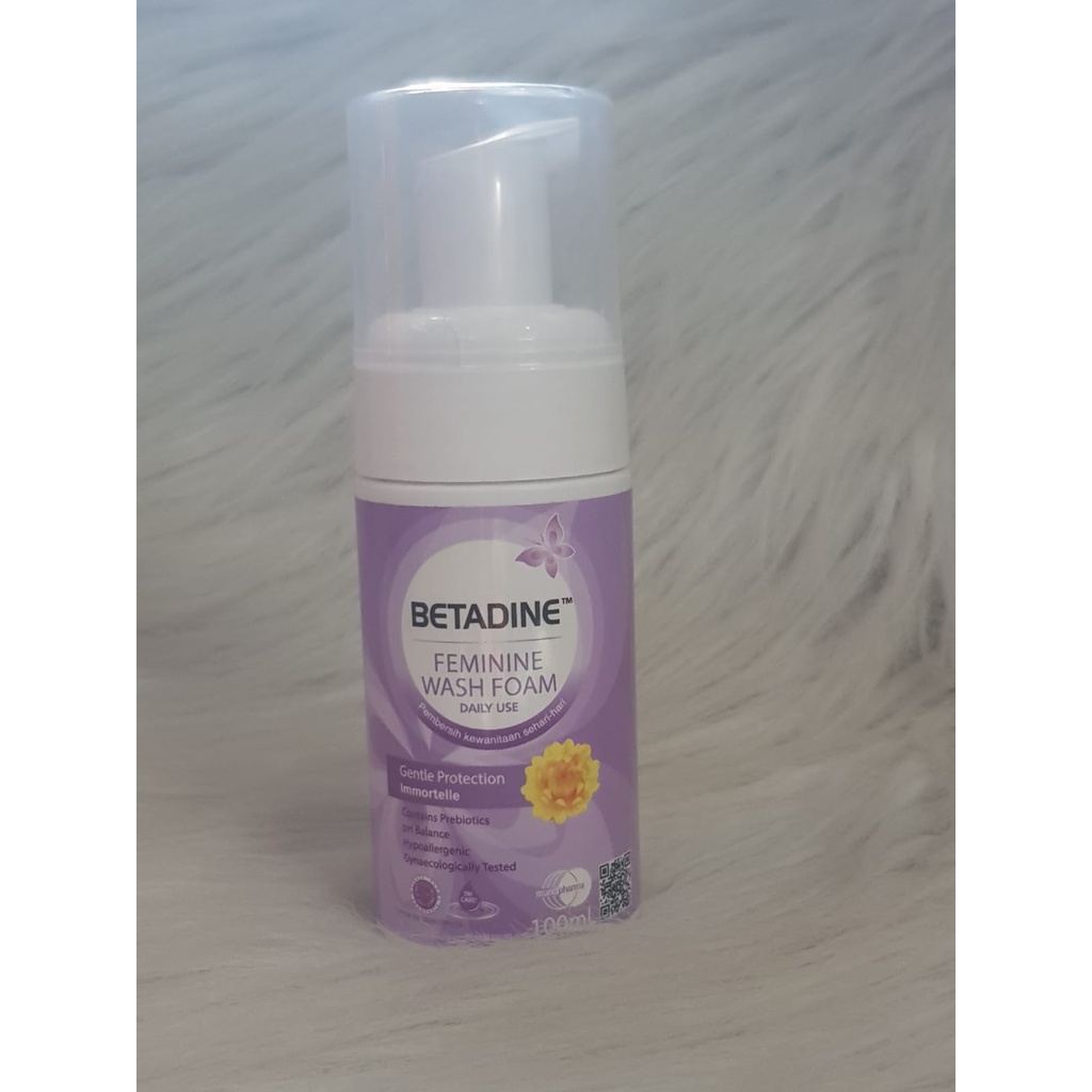 Betadine Feminine Wash Foam Daily Use Gentle Protection Immortelle 100 ml