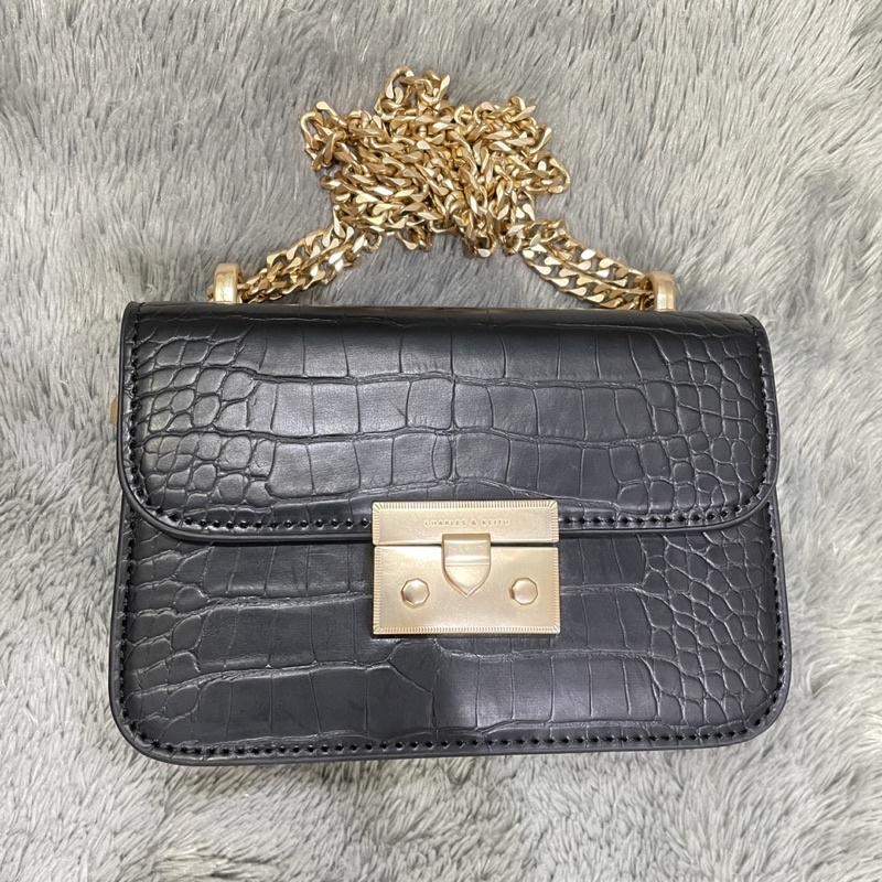 PRELOVED Tas Pesta CK warna Hitam