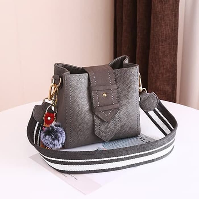 KUALITAS BAGUS TAS SELEMPANG IMPORT TALI BESAR F21169 KEKINIAN