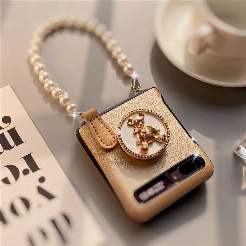 Casing Ponsel Tempat Beruang Gelang Mutiara untuk Samsung Galaxy Z Flip 3 Rantai Tangan dengan Tali 
