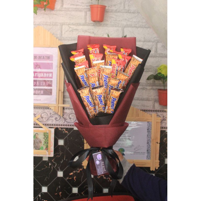 

Bucket Snack, Bucket Coklat, Kado Ulang Tahun, Kado Wisuda dll