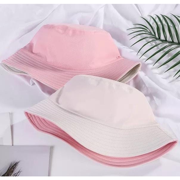 TOPI BUCKET WANITA KOREA DEWASA BOLAK BALIK DUA WARNA MOTIF BORDIR - HITAM KREM 1 S9P9 topi wanita korea style topi cewek dewasa topi cewek korean style topi cewek model terbaru 2022 topi wanita korea - cod