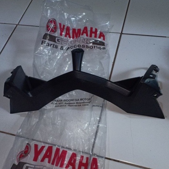 Cover Dagu Lampu Depan Sambungan Sayap Yamaha Aerox 155 OLD B65-F286F-00