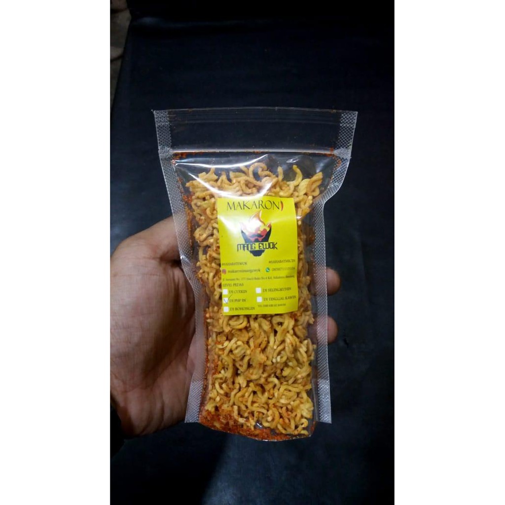 

Mie Kriuk (Makaroni Mang Ewok)