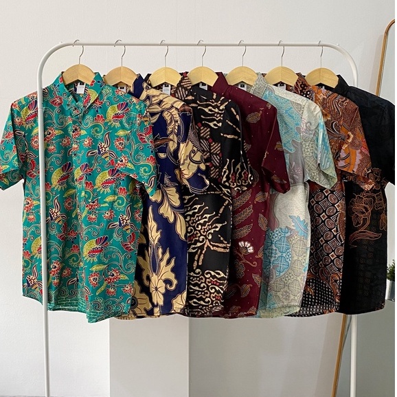 SANVANINA Kemeja Batik Pendek Pria Premium Slim Fit | Kemeja Batik Motif Kekinian