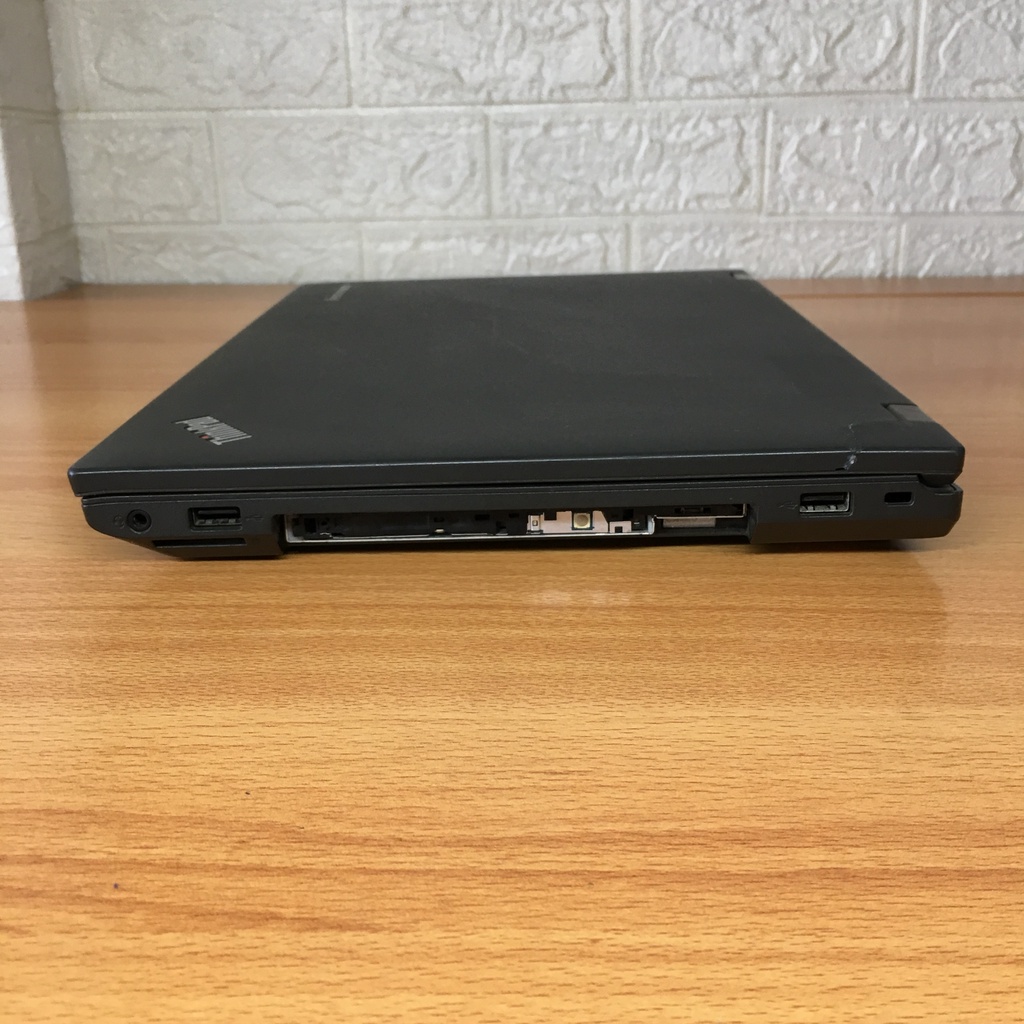 Laptop Lenovo Thinkpad L440 Core i3 Gen 4 RAM 4GB HDD 320GB Murah