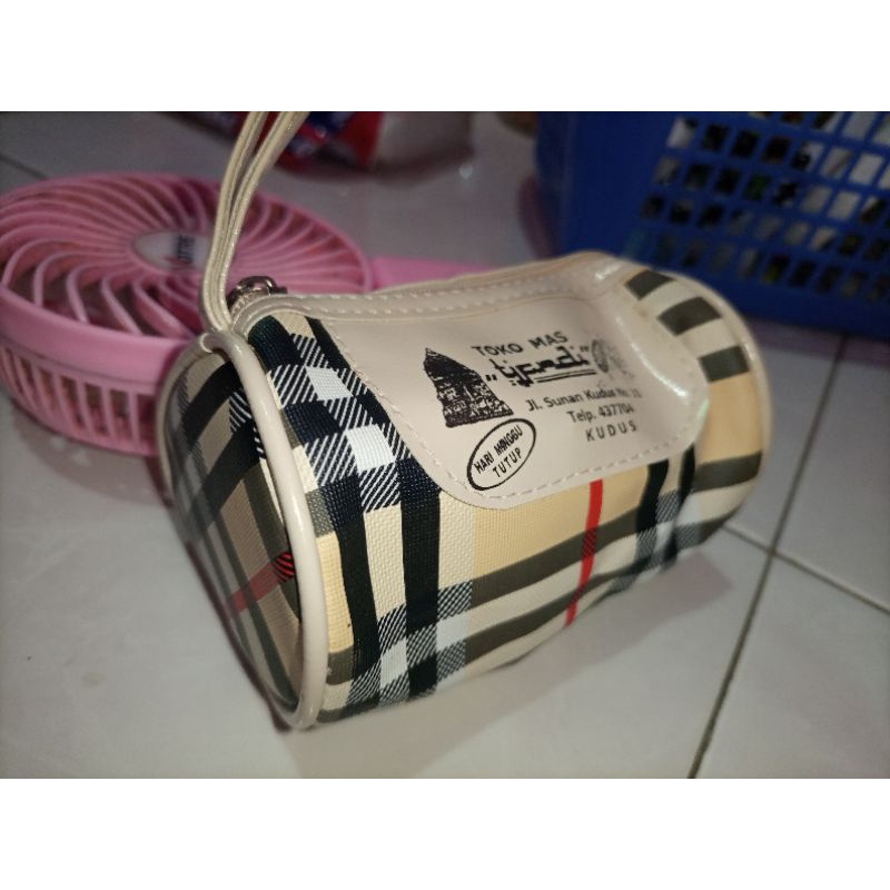 Dompet toko emas Tjandi
