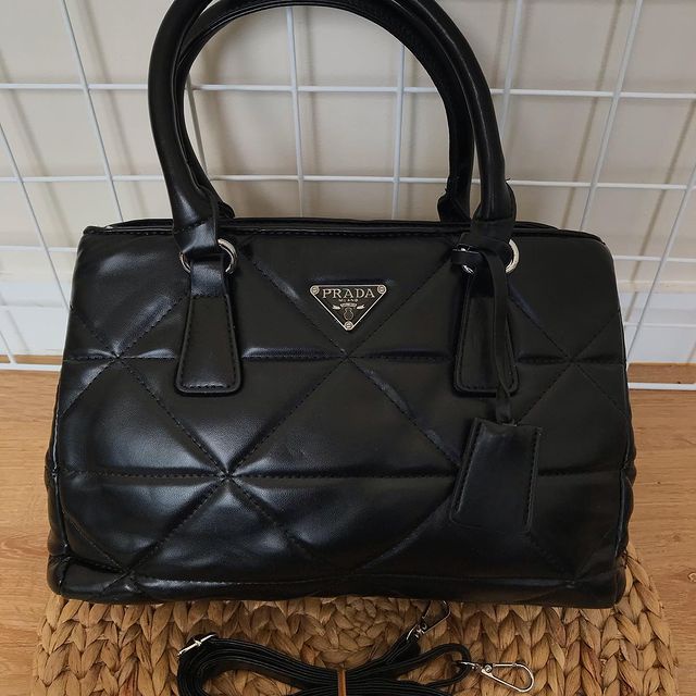 Tas selempang wanita All brand prada
