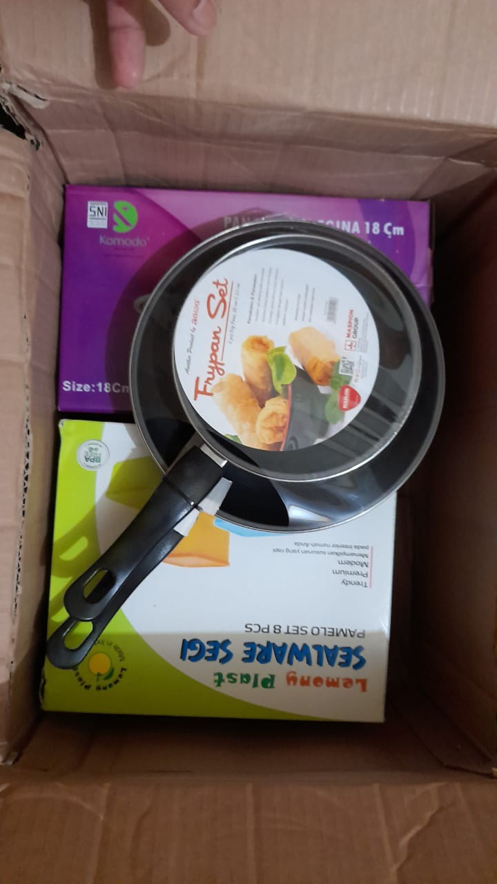 Panci Stainless Gagang Tutup Kaca 18 Cm Regina