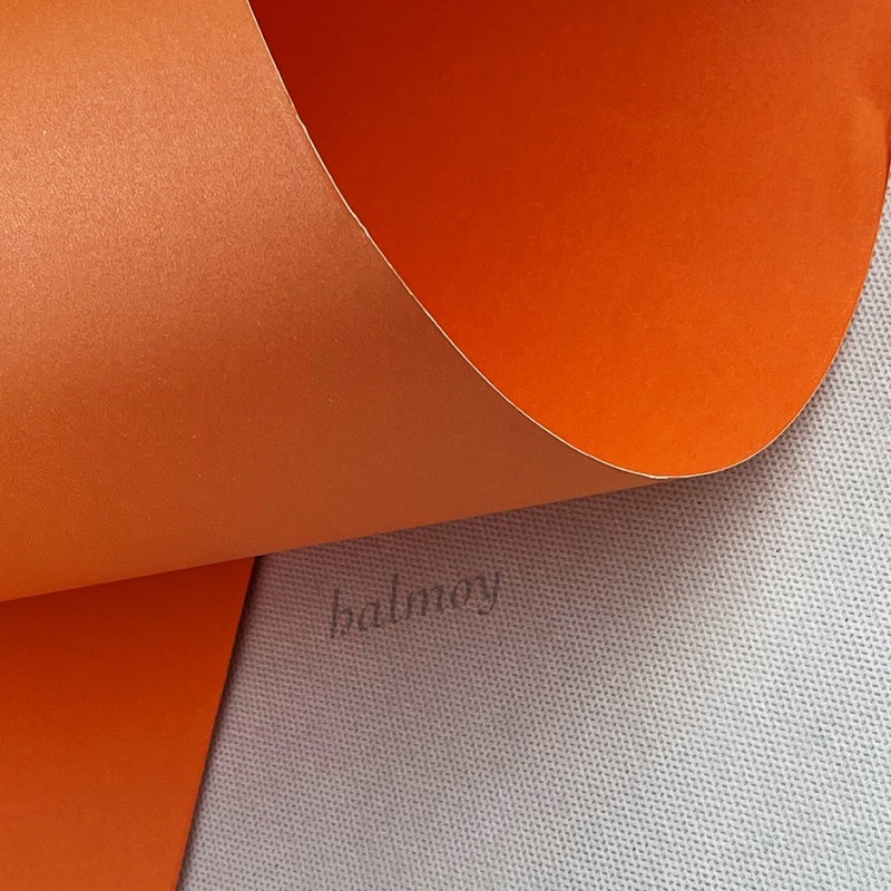 

KERTAS / KARTON JASMINE 79 X 109 CM 220 GSM ORANGE