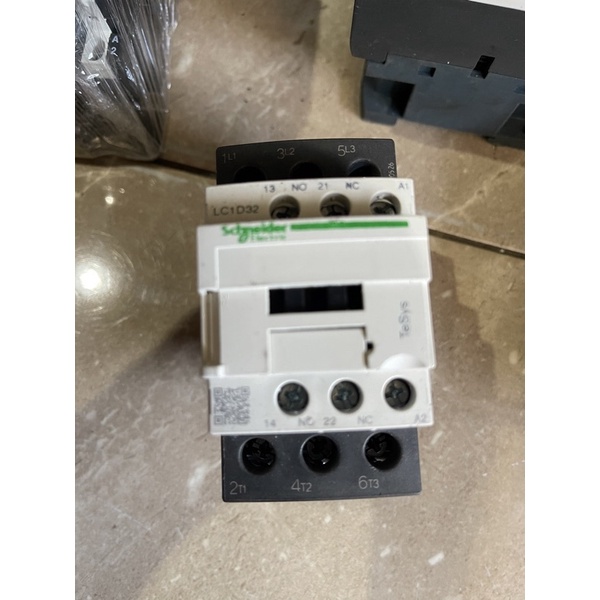 CONTACTOR SCHNEIDER LC1D32 50A