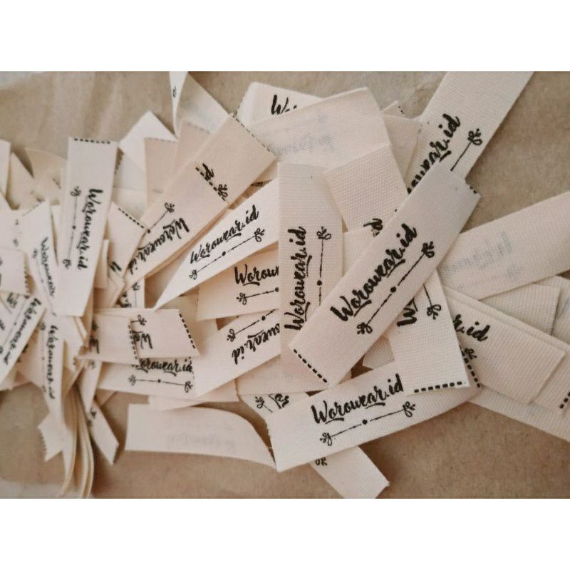 

[200pcs] Label hijab/label baju/label masker. bahan Katun Warna cream /pengganti woven damask