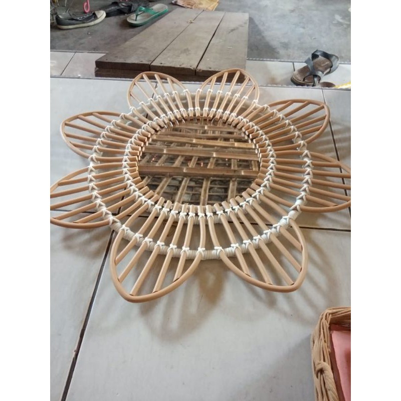 Cermin Rotan Sintetis