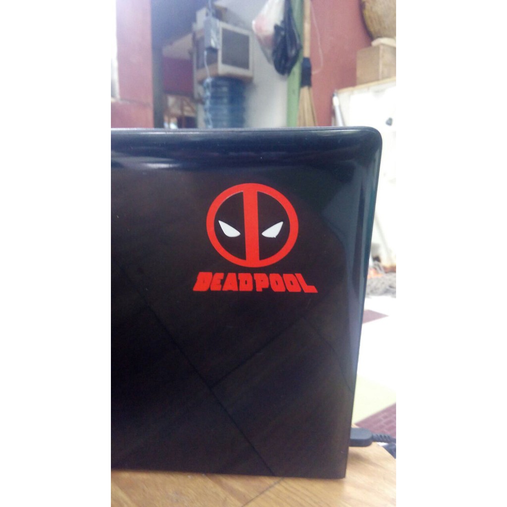 

cutting sticker logo deadpool