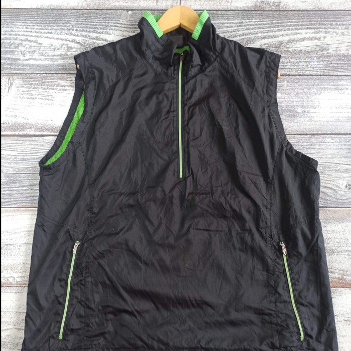 VEST ROMPI SPORT WINDBREAKER UNISEX HITAM BRAND TIGORA SIZE XL