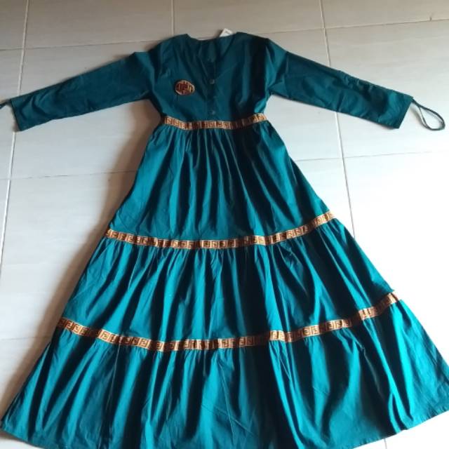 Gamis fendi