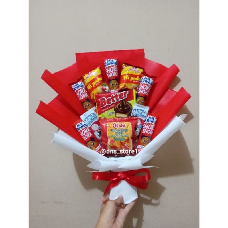 

Bucket snack wisuda / bucket snack ulangtahun (bisa request warna kain)