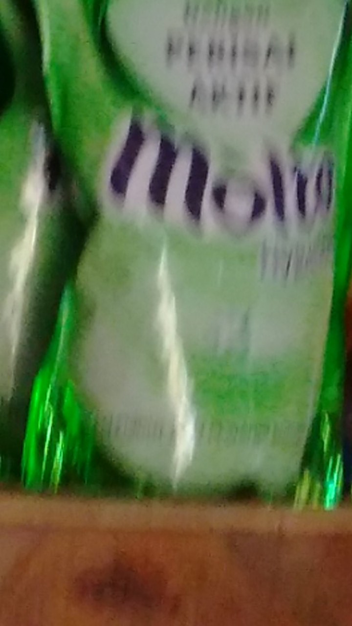 Pelembut Dan Pewangi Pakaian Molto Hygiene 720ml