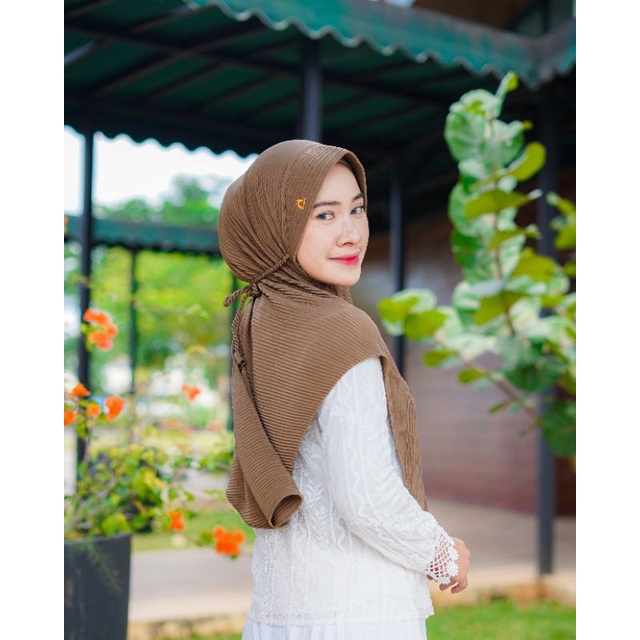 BERGO PLISKET TALI ROPEL DEWASA BY DESMONDA HIJAB