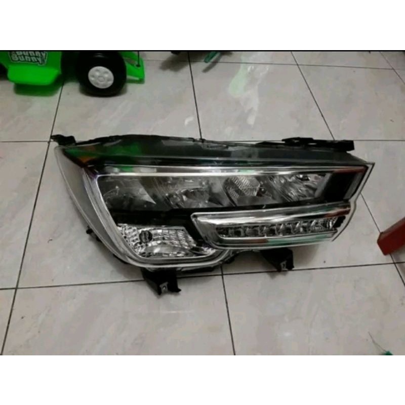 Headlamp Suzuki XL7 Led