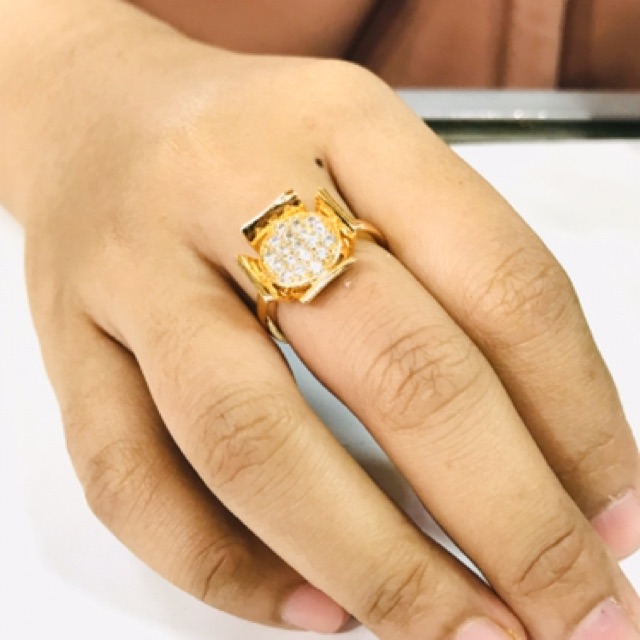 Cincin wanita //cincin permata //cincin replika berlian//cincin // perhiasan. Pengganti emas