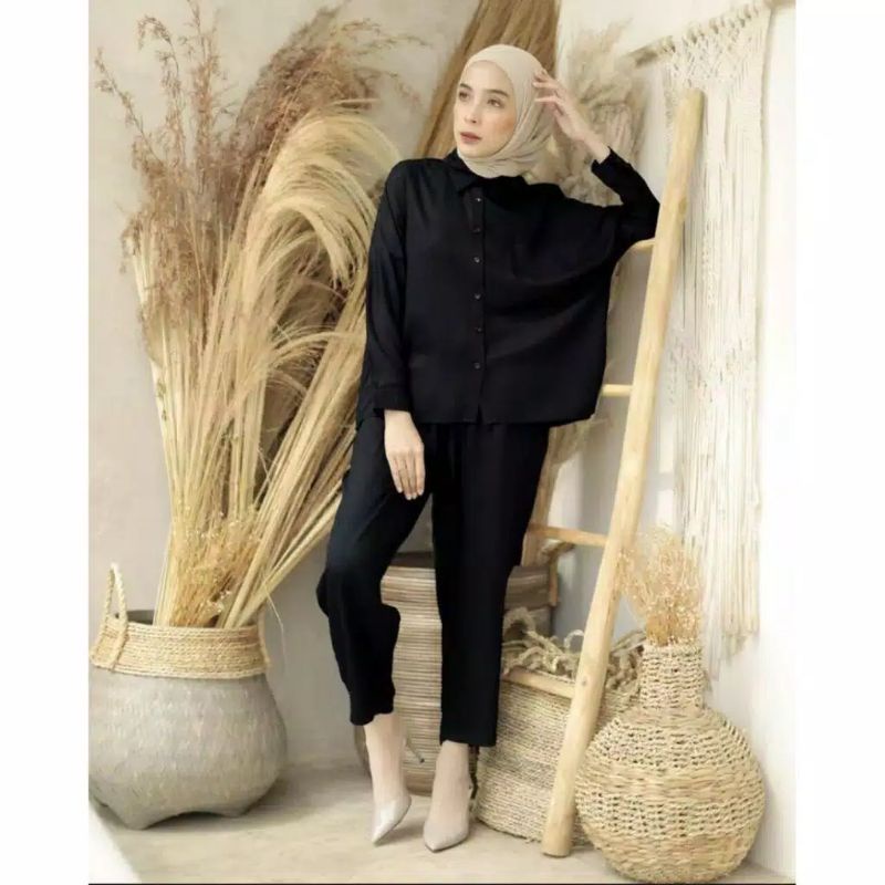 OMYRA ONE SET / KINAN LULU ESPANA LIVIA TARINA AVORA MADIA NACO ELINA ONE SET RAYON TIE DYE-Basic hitam