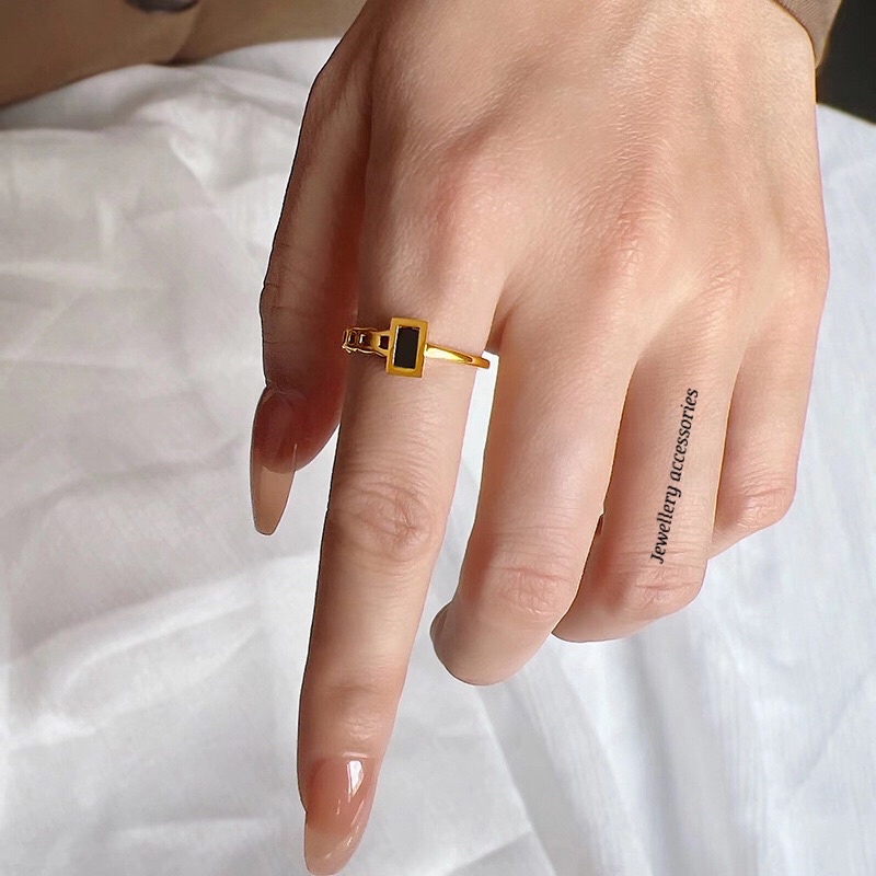Cincin Titanium Kotak Black Square Vintage Korea Fashion Style