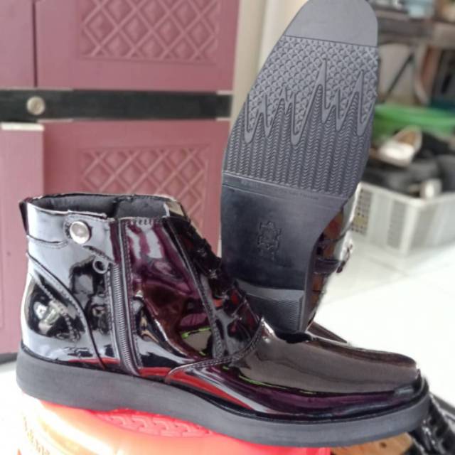 Sepatu pdh tinggi flat (versi 1)