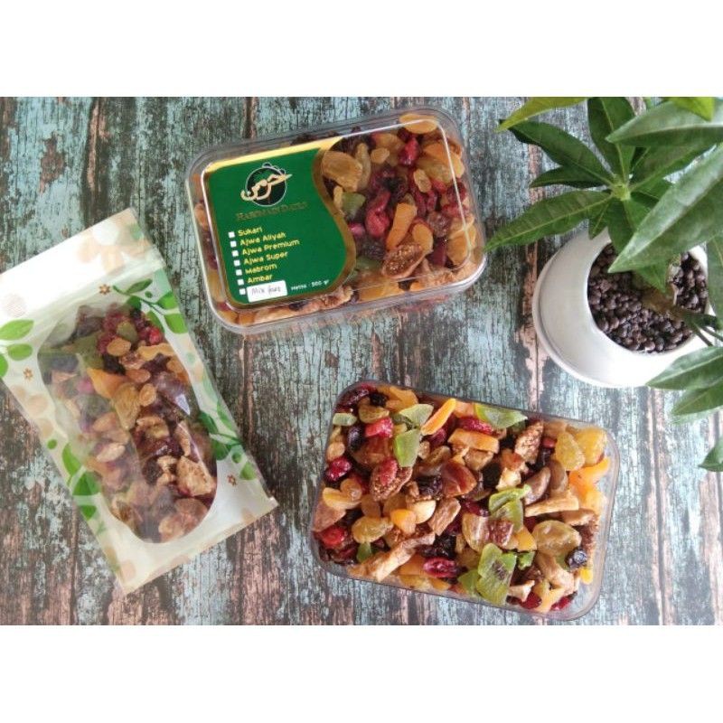 

Mix dried Fruit / Nutty Fruity buah kering dan aneka kacang 200gr snack sehat