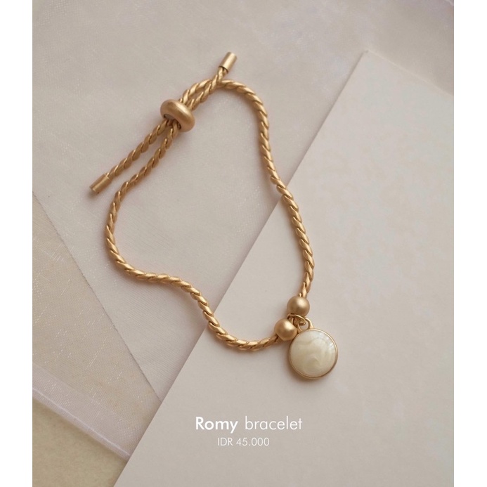 Ark.co - Romy bracelet (circle ; heart) gelang tangan wanita serut adjustable minimalis fashion