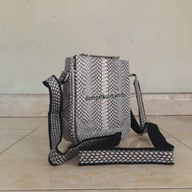 PROMOSTOK TERBATASTas slempang tas pria tas kulit tas murah berkualitas kulit ular cobra asli
