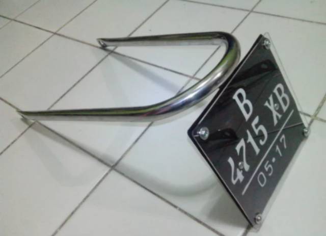 Dudukan Plat Nomor Belakang Custom C70/STREETCUB